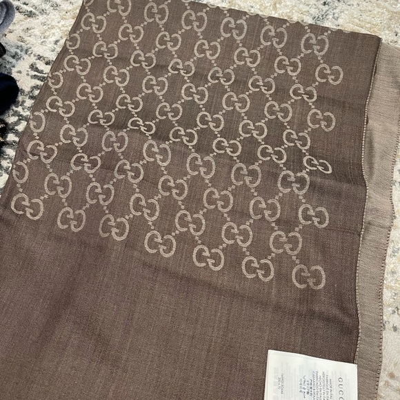 Brown Gucci Scarf (sold) - Picture 2 of 3